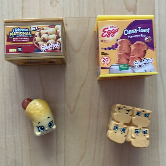 Mini Brands - Picture 2 of 3